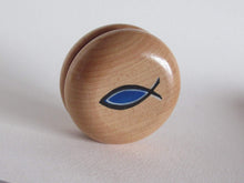 Load image into Gallery viewer, Wooden yo-yos "Fish"